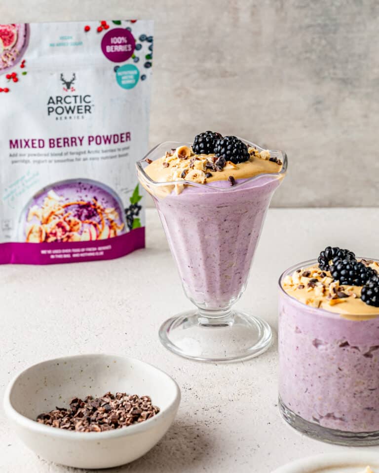 Overnight oats med næringsrike power berries